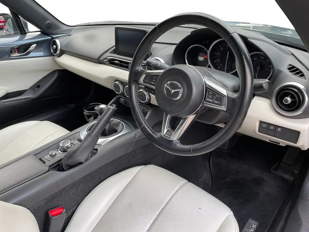 2023-mazda-mx-5-20-gt-sport-tech-convertible-big-14