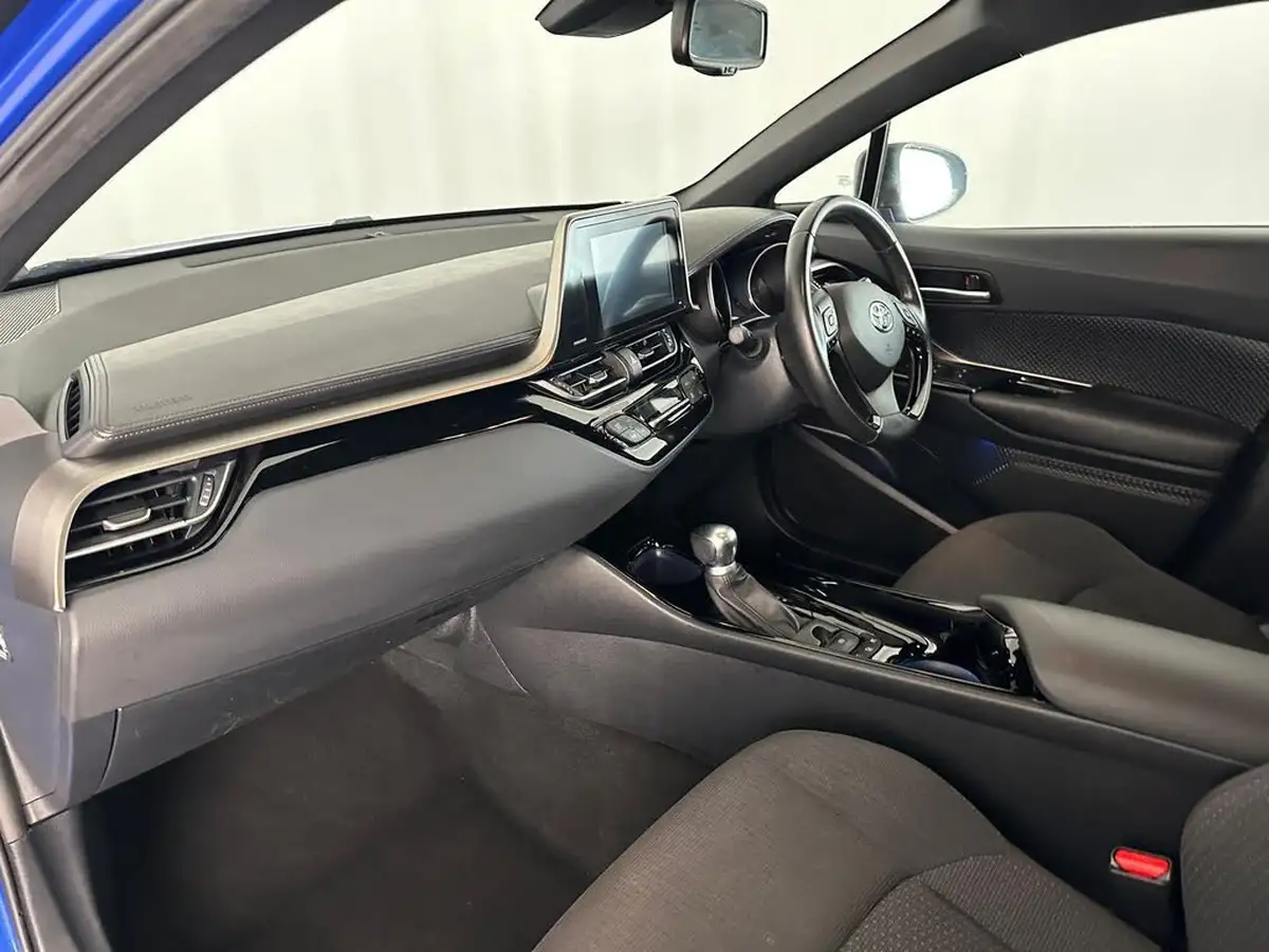 2019-toyota-c-hr-18-vvt-i-dynamic-big-19