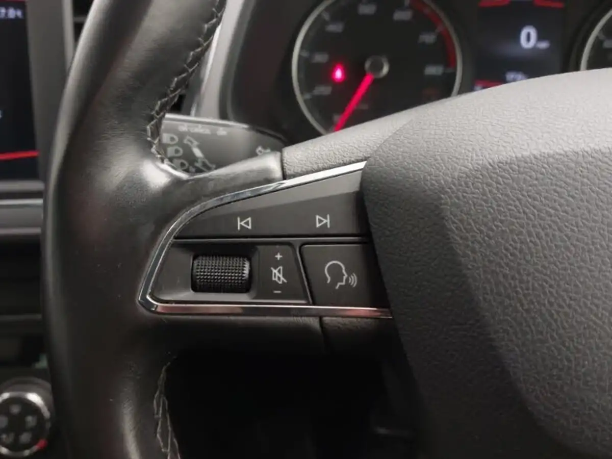 2019-seat-leon-15-tsi-evo-se-dynamic-hatchback-big-16