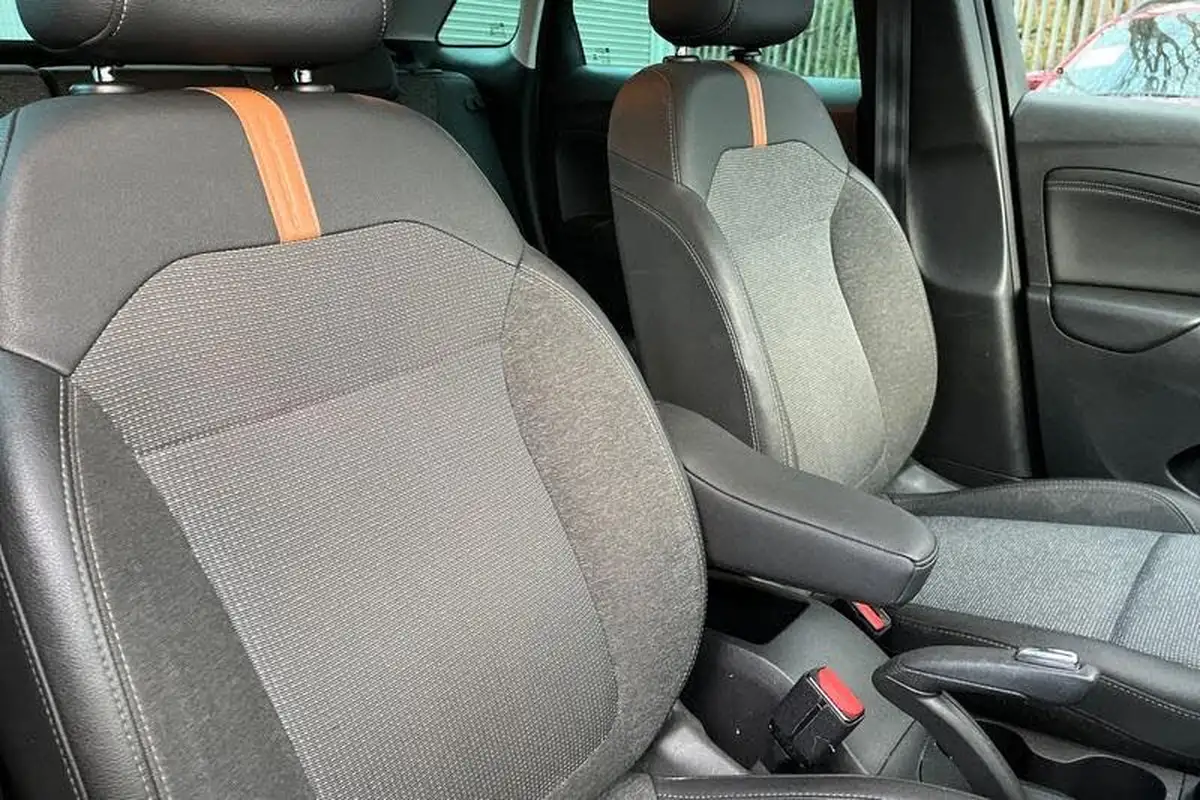 2021-vauxhall-crossland-12-elite-nav-110ps-big-16