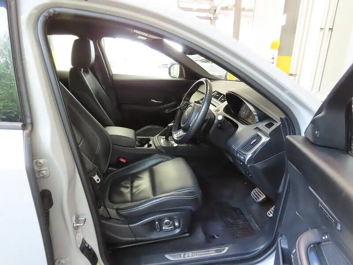 2018-jaguar-e-pace-20-i4-r-dynamic-hse-249ps-ss-big-11