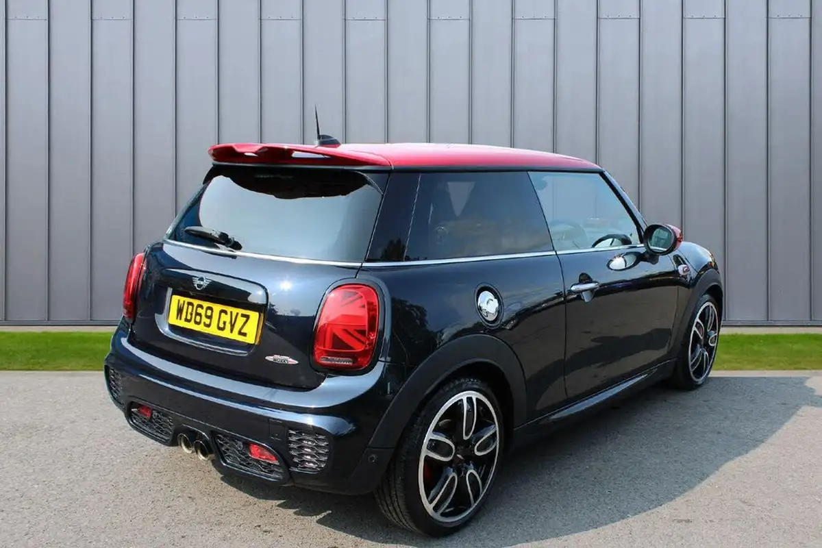 2019-mini-cooper-20-john-cooper-works-comfortnav-hatchback-3d-auto-big-6