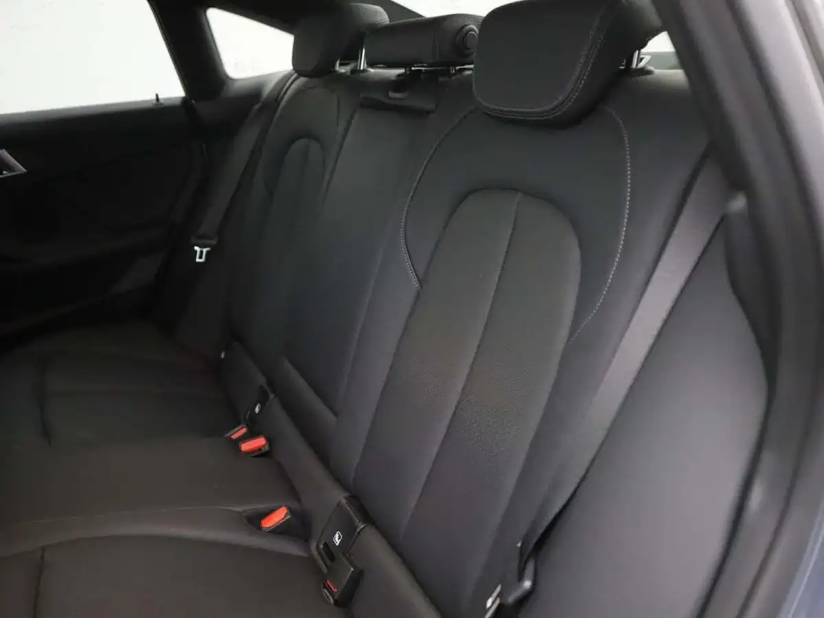 2023-bmw-2-series-15-218i-sport-dct-big-14
