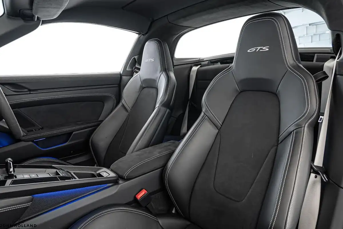 2022-porsche-911-30-targa-4-gts-pdk-big-3