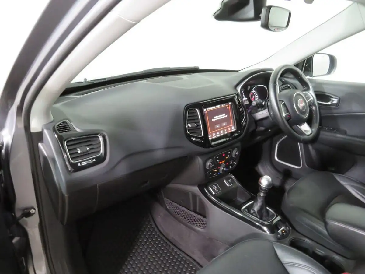 2021-jeep-compass-14-multiair-ii-night-eagle-big-1