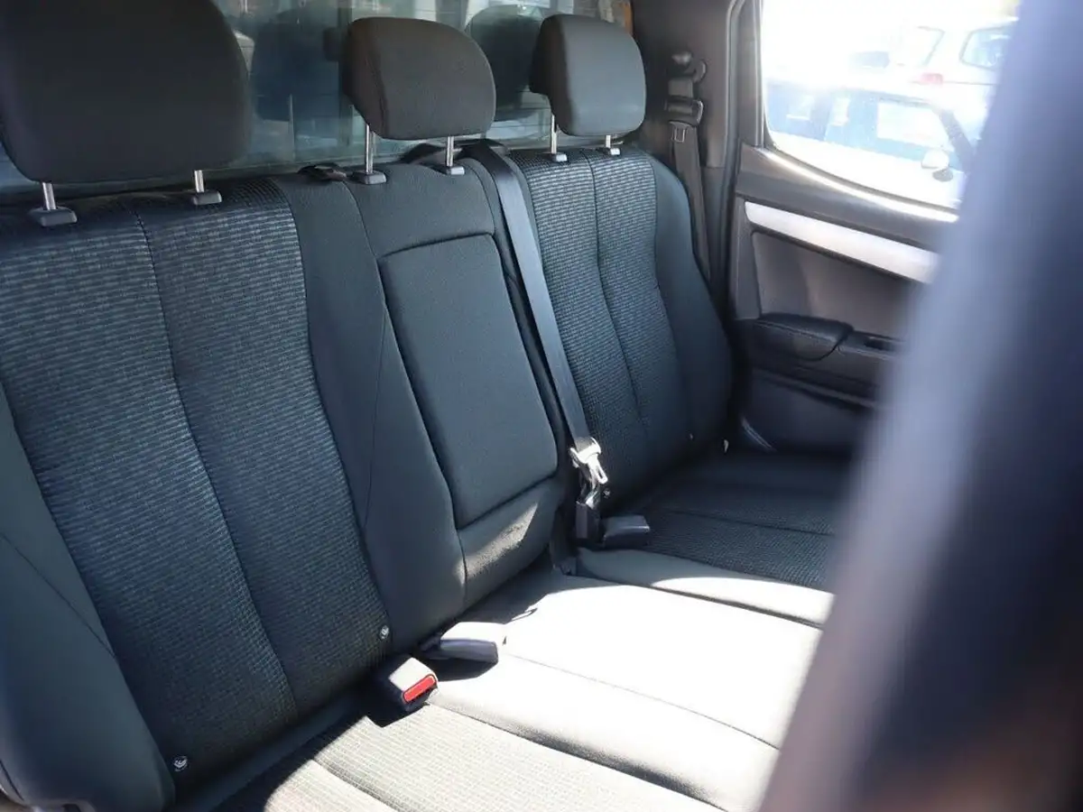 2018-isuzu-d-max-19td-yukon-nav-double-pickup-big-21