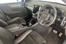 2022-volvo-xc40-15-t3-r-design-auto-small-9