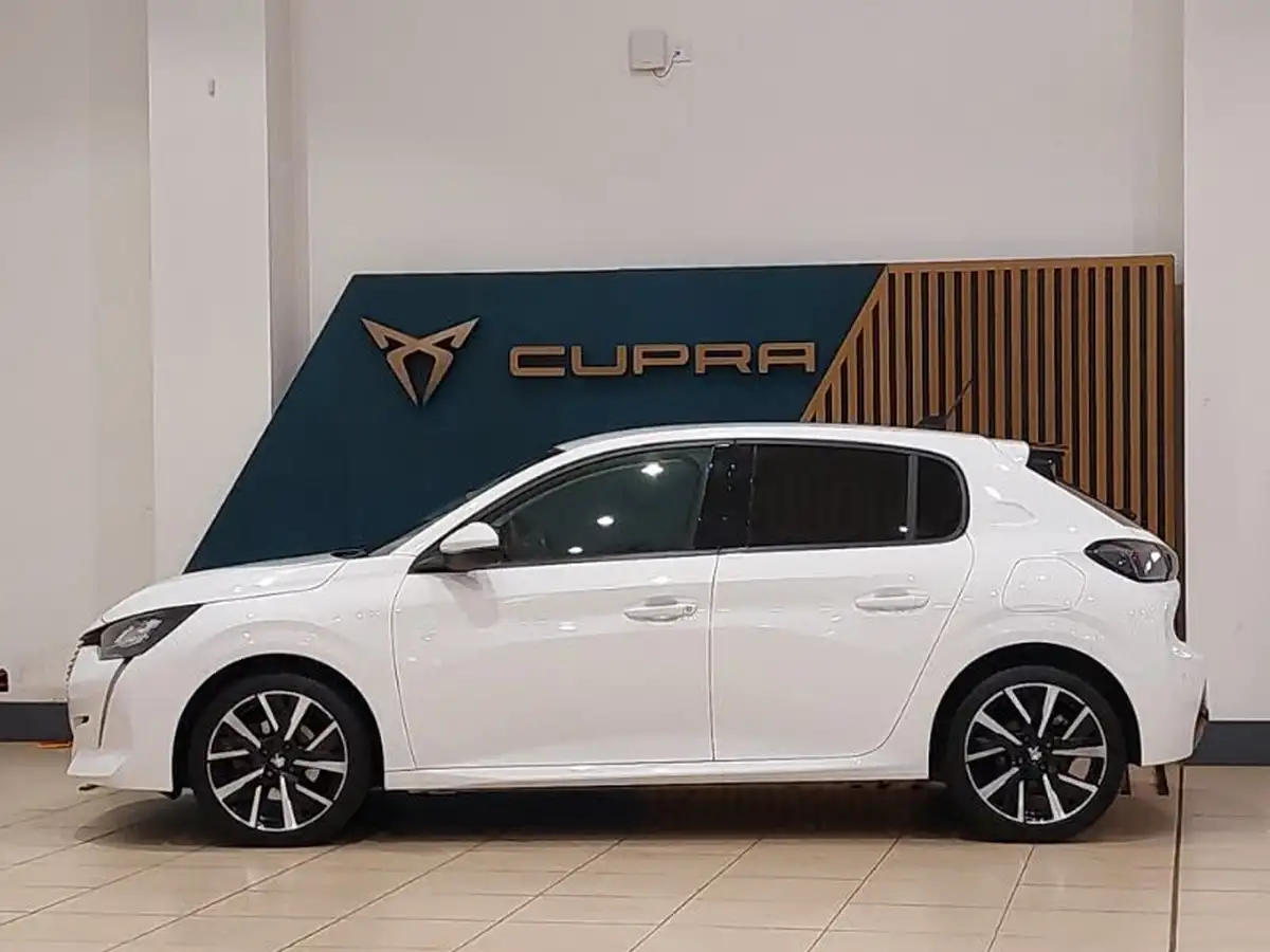 2020-peugeot-208-12-puretech-allure-premium-100bhp-big-3