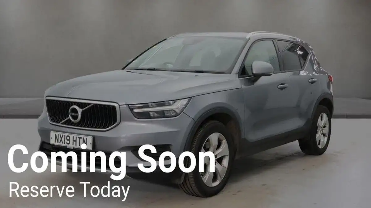 2019-volvo-xc40-20-t4-momentum-awd-big-8