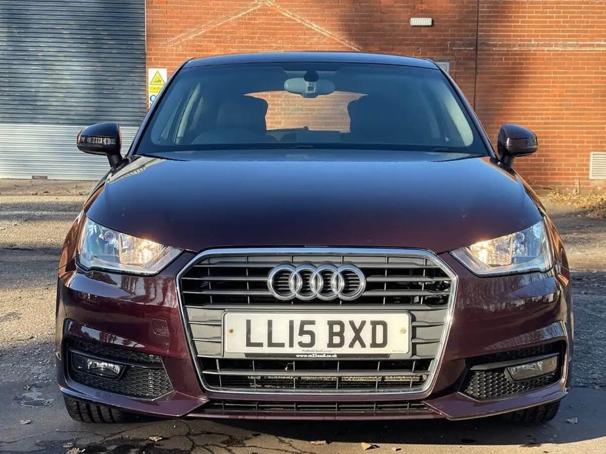 2015-audi-a1-14-sport-125ps-ss-hatchback-3d-1395cc-big-2