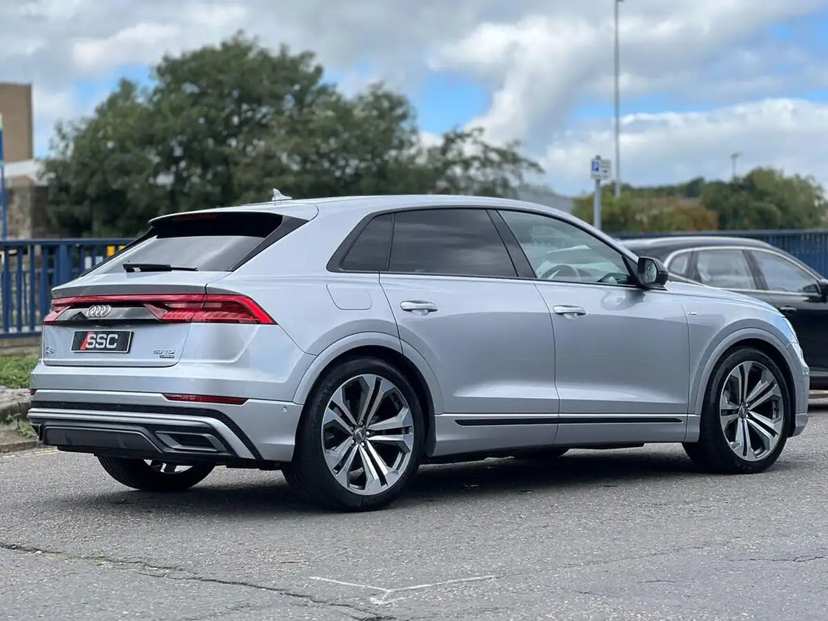 2019-audi-q8-30-50-tdi-s-line-ss-big-9