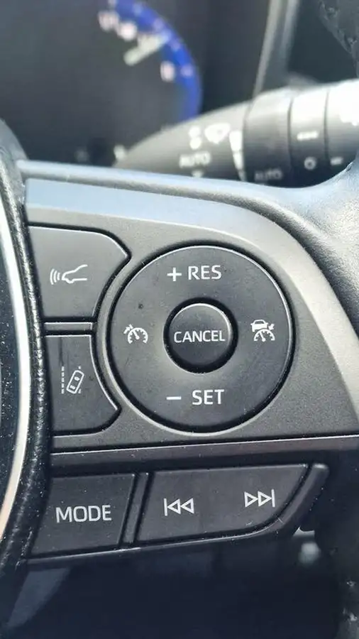 2020-toyota-corolla-18-vvt-i-design-trk-touring-sports-5d-big-12