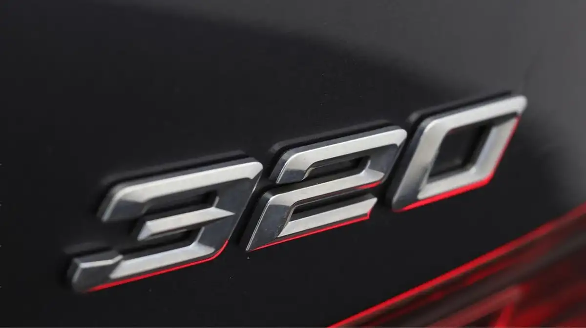 2019-bmw-3-series-20td-320d-se-190bhp-saloon-4d-big-21