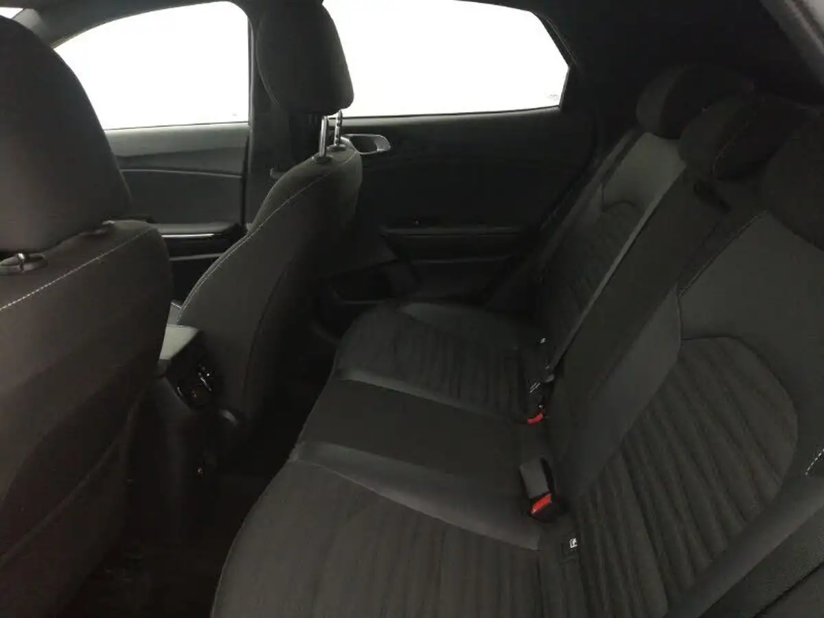 2023-kia-xceed-15-t-gdi-gt-line-158bhp-big-5