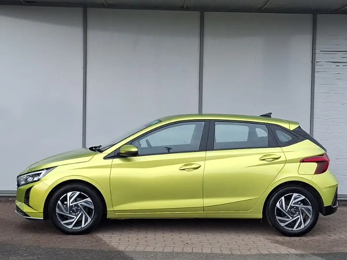 2024-hyundai-i20-10-t-gdi-advance-big-3