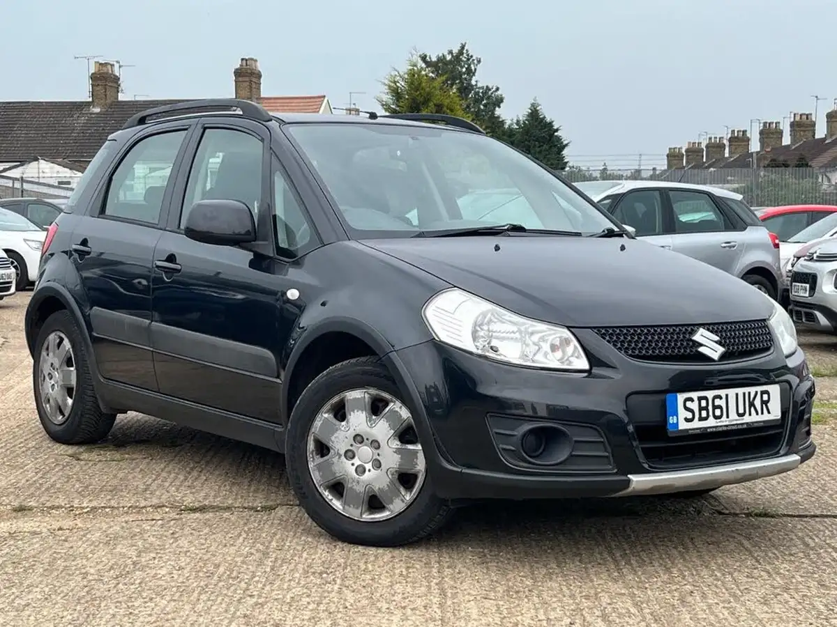 2012-suzuki-sx4-16-sz3-big-0