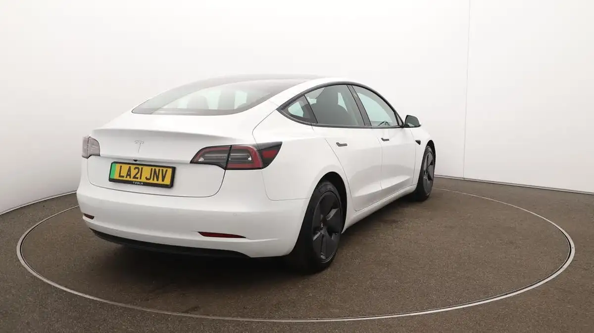 2021-tesla-model-3-e-standard-plus-big-54