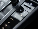 2022-porsche-macan-20-small-21