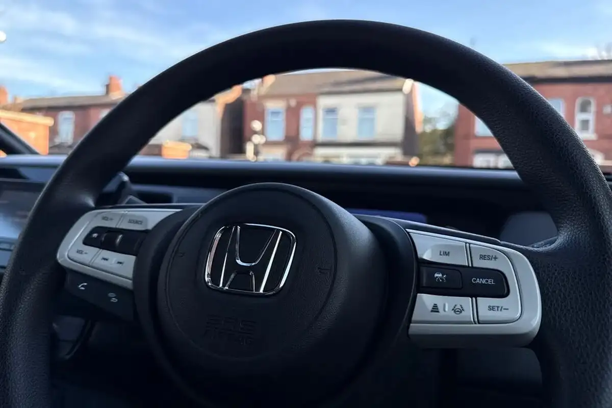 2022-honda-jazz-15-i-mmd-se-109ps-big-34
