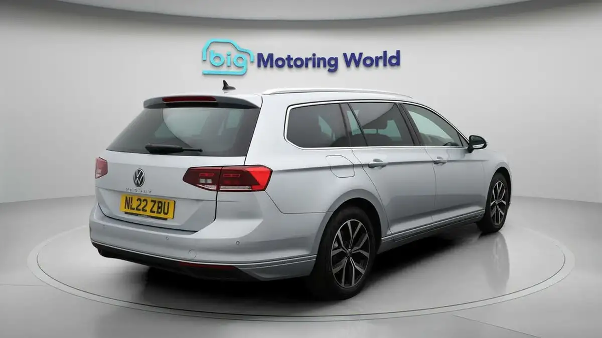 2022-volkswagen-passat-15-tsi-sel-estate-5d-dsg-big-7