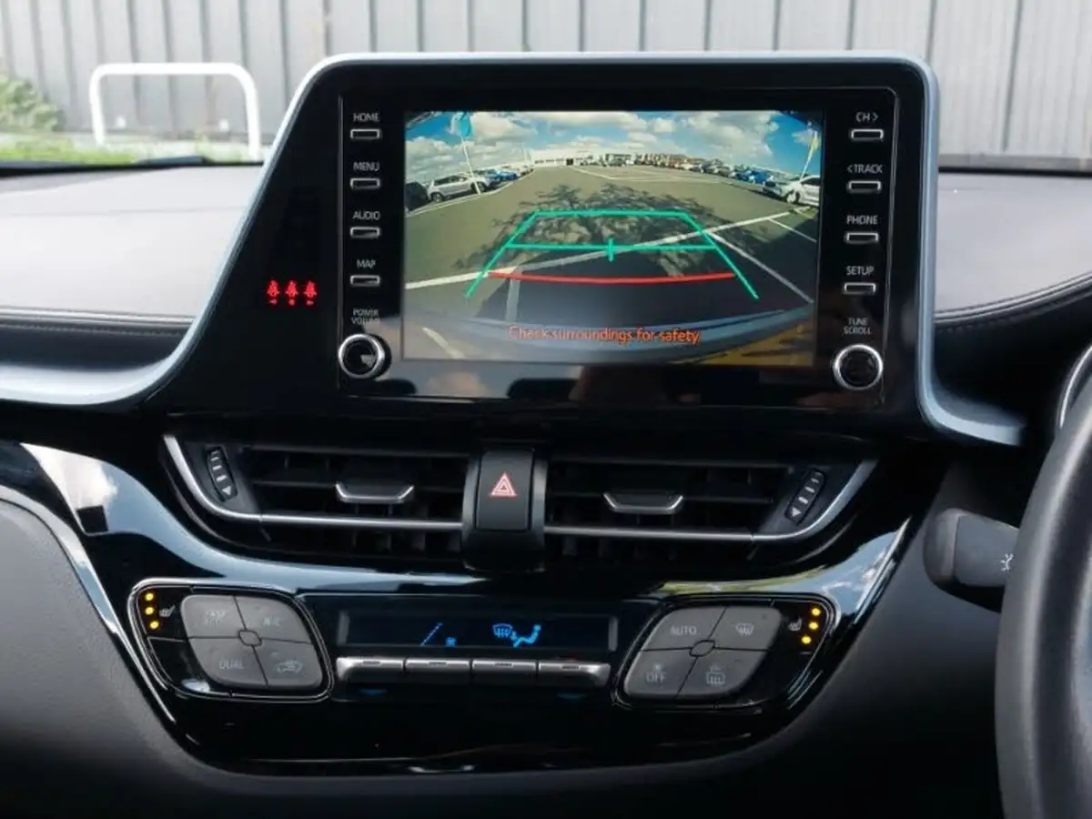 2021-toyota-c-hr-18-vvt-i-design-big-9