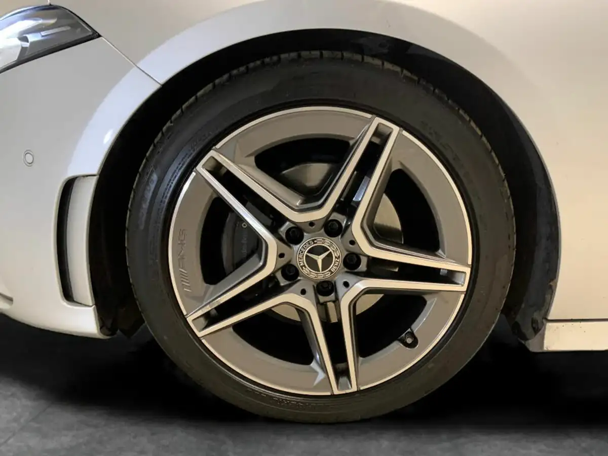 2019-mercedes-benz-a-class-13-a200-amg-line-executive-hatchback-5d-big-28