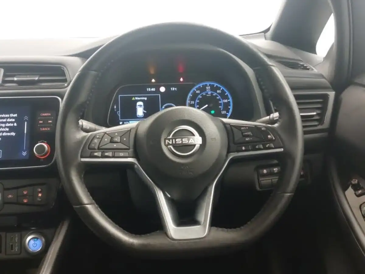2023-nissan-leaf-e-e-n-connecta-59kwh-big-6