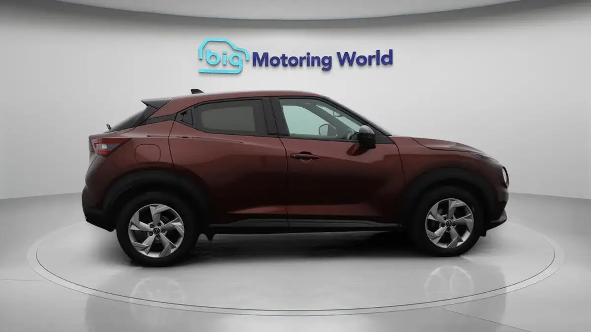 2023-nissan-juke-10-dig-t-n-connecta-dct-big-8