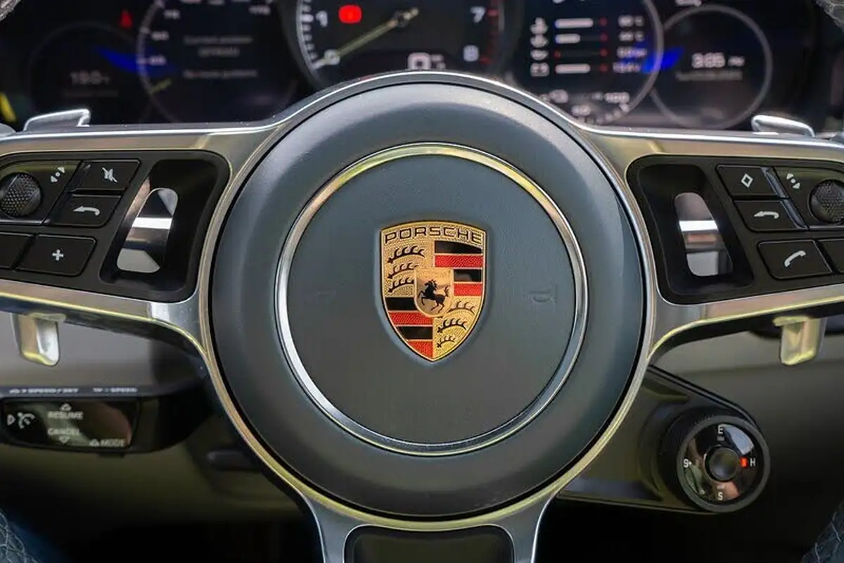 2019-porsche-cayenne-30-v6-e-hybrid-e-hybrid-coupe-big-38