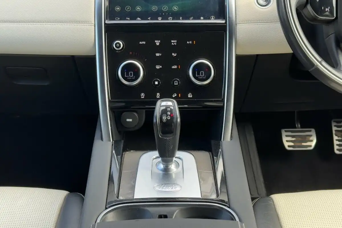 2019-land-rover-discovery-sport-20-d180-r-dynamic-se-big-40