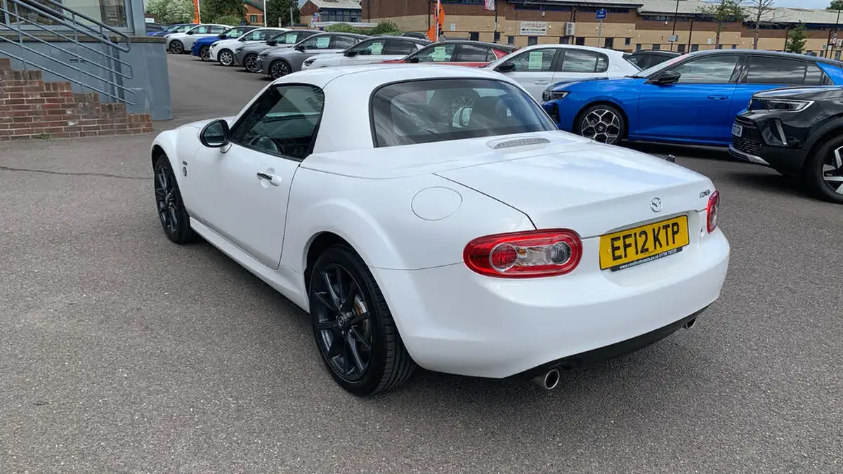 2012-mazda-mx-5-20-venture-edition-big-37