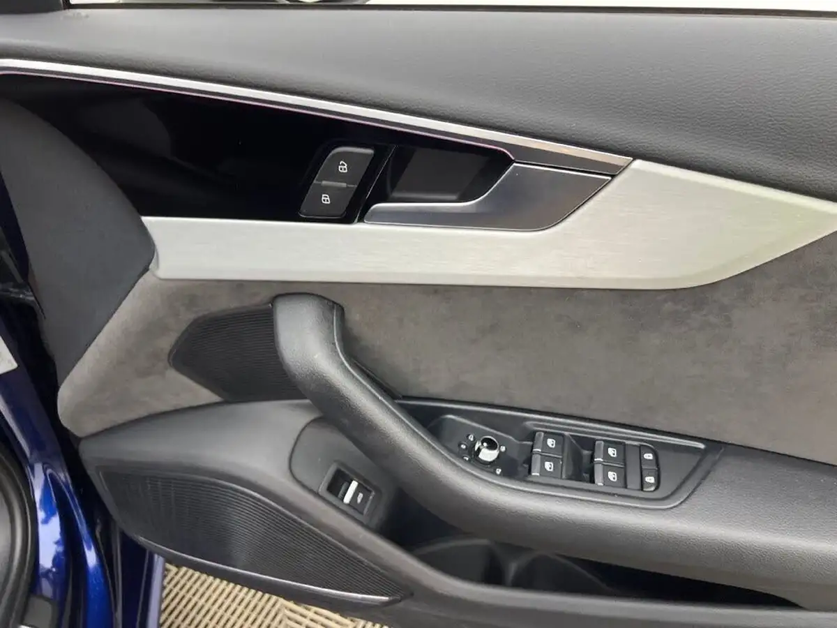 2021-audi-a4-avant-20-35-tfsi-s-line-tronic-big-12