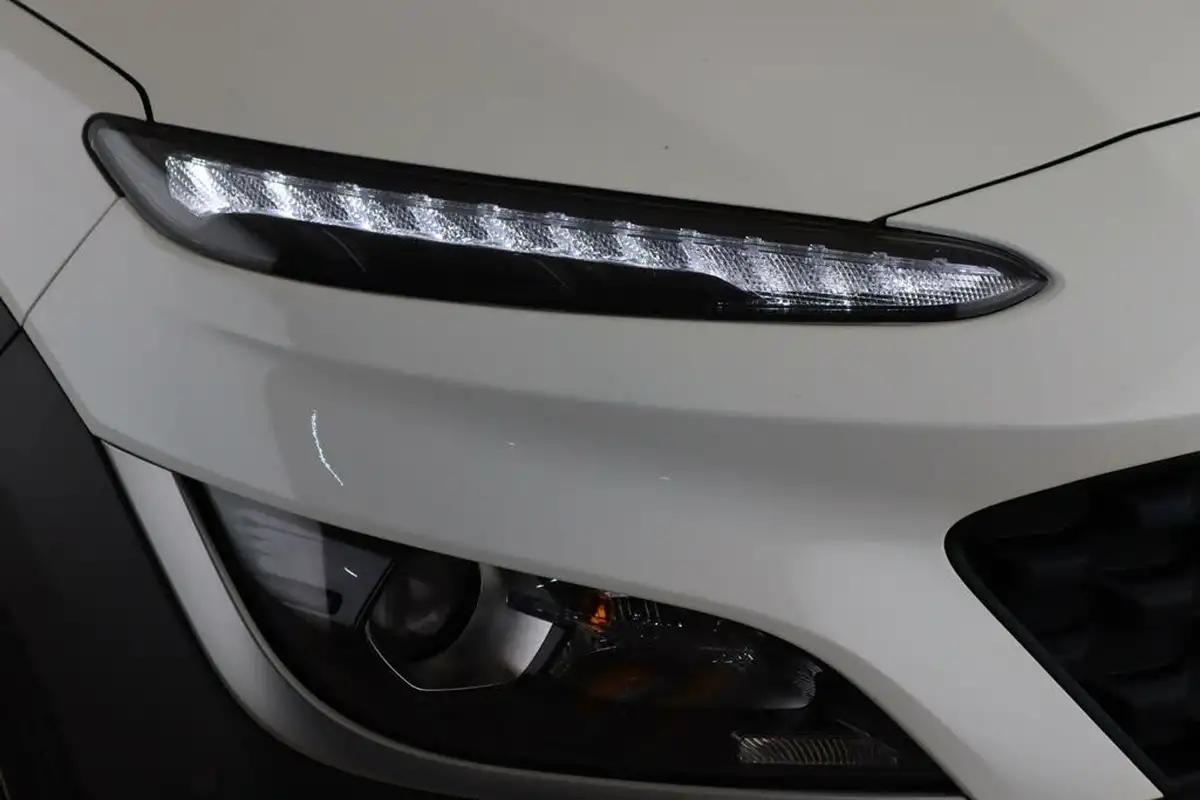 2022-hyundai-kona-10-t-gdi-se-connect-big-8