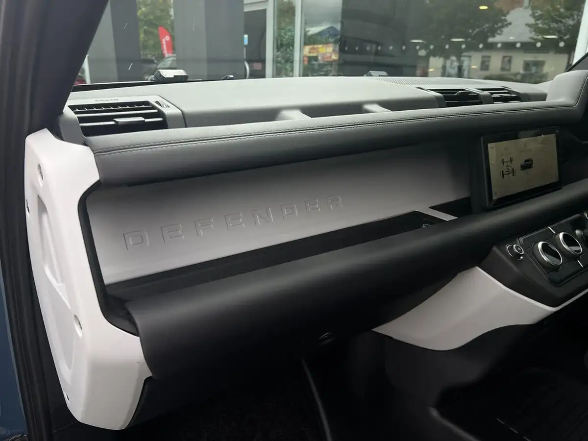 2024-land-rover-110-defender-20-p400e-x-dynamic-se-big-64