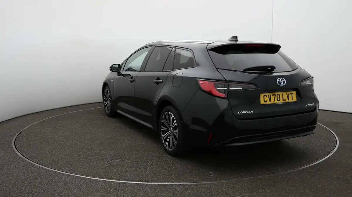 2020-toyota-corolla-18-vvt-i-design-trk-touring-sports-5d-big-62
