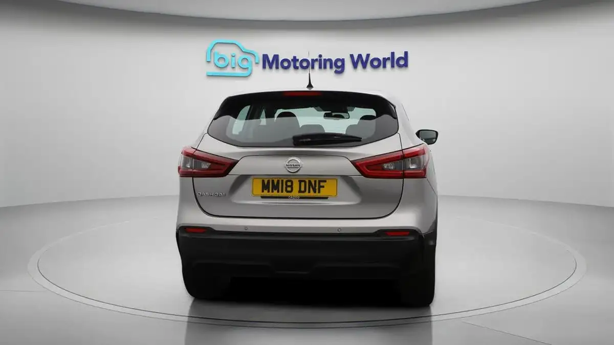 2018-nissan-qashqai-12-dig-t-acenta-big-6