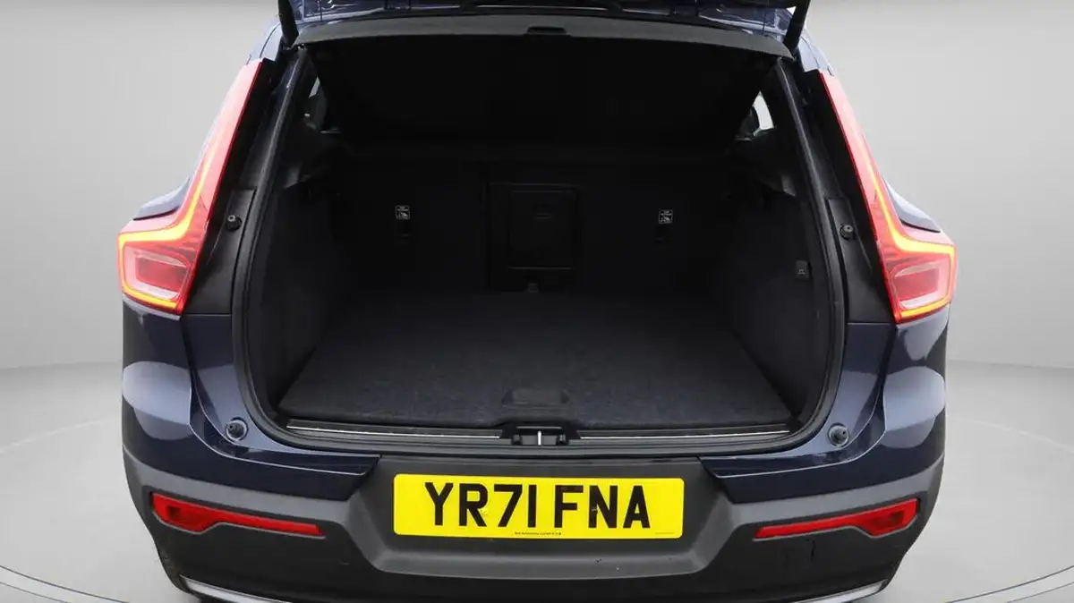2021-volvo-xc40-15-t5-inscription-pro-258bhp-big-17