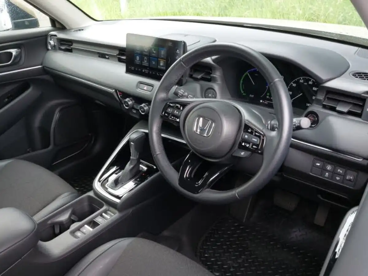 2022-honda-hr-v-15-i-mmd-advance-big-11
