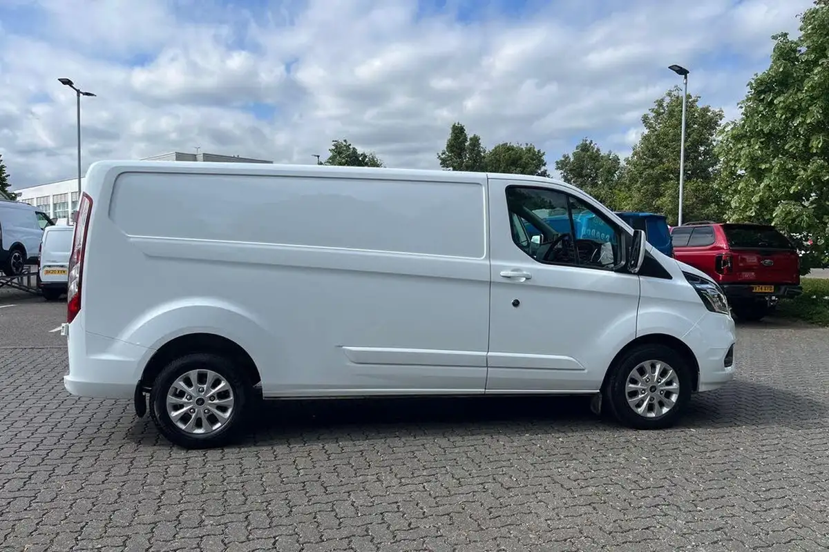 2022-ford-transit-custom-20tdci-340-l1h1-limited-170pseu6dt-auto-big-42