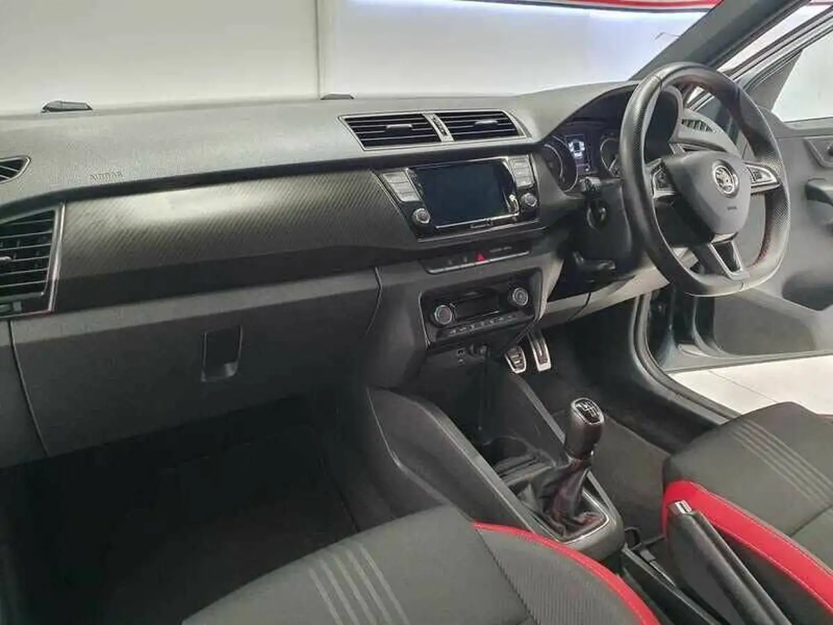 2020-skoda-fabia-10-tsi-monte-carlo-109ps-estate-big-21