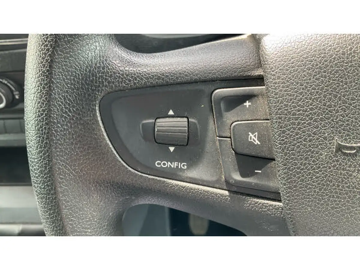 2020-vauxhall-vivaro-20td-3100-l2h1-elite-120pseu6dt-panel-big-22