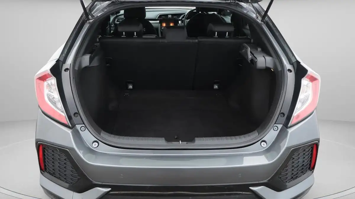 2019-honda-civic-10-vtec-turbo-sr-hatchback-5d-big-17