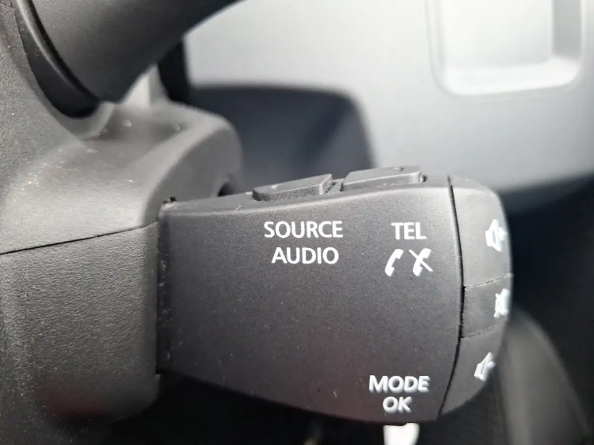 2021-dacia-sandero-stepway-10-tce-comfort-90bhp-big-16