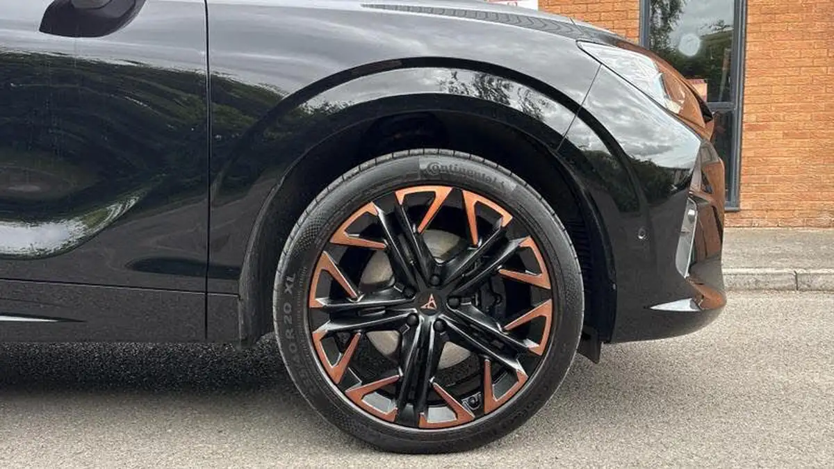 2025-cupra-terramar-15-e-hybrid-vz-first-edition-big-4