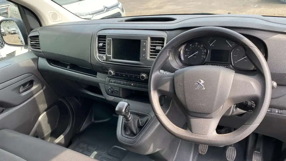 2023-peugeot-expert-20-bluehdi-professional-premium-standard-1400-big-3