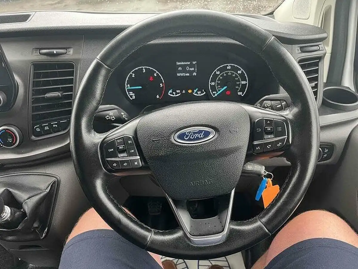 2022-ford-transit-custom-20tdci-300-l1h1-trend-105pseu6dt-panel-van-big-21