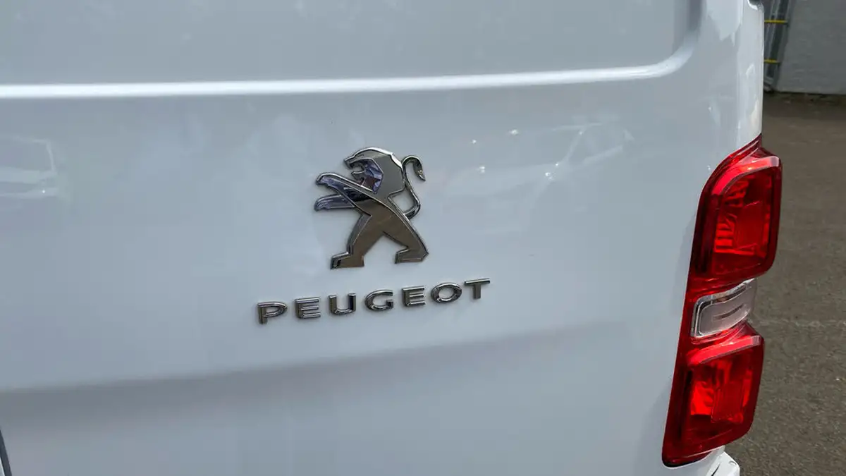 2023-peugeot-expert-20-bluehdi-professional-premium-standard-1400-big-27