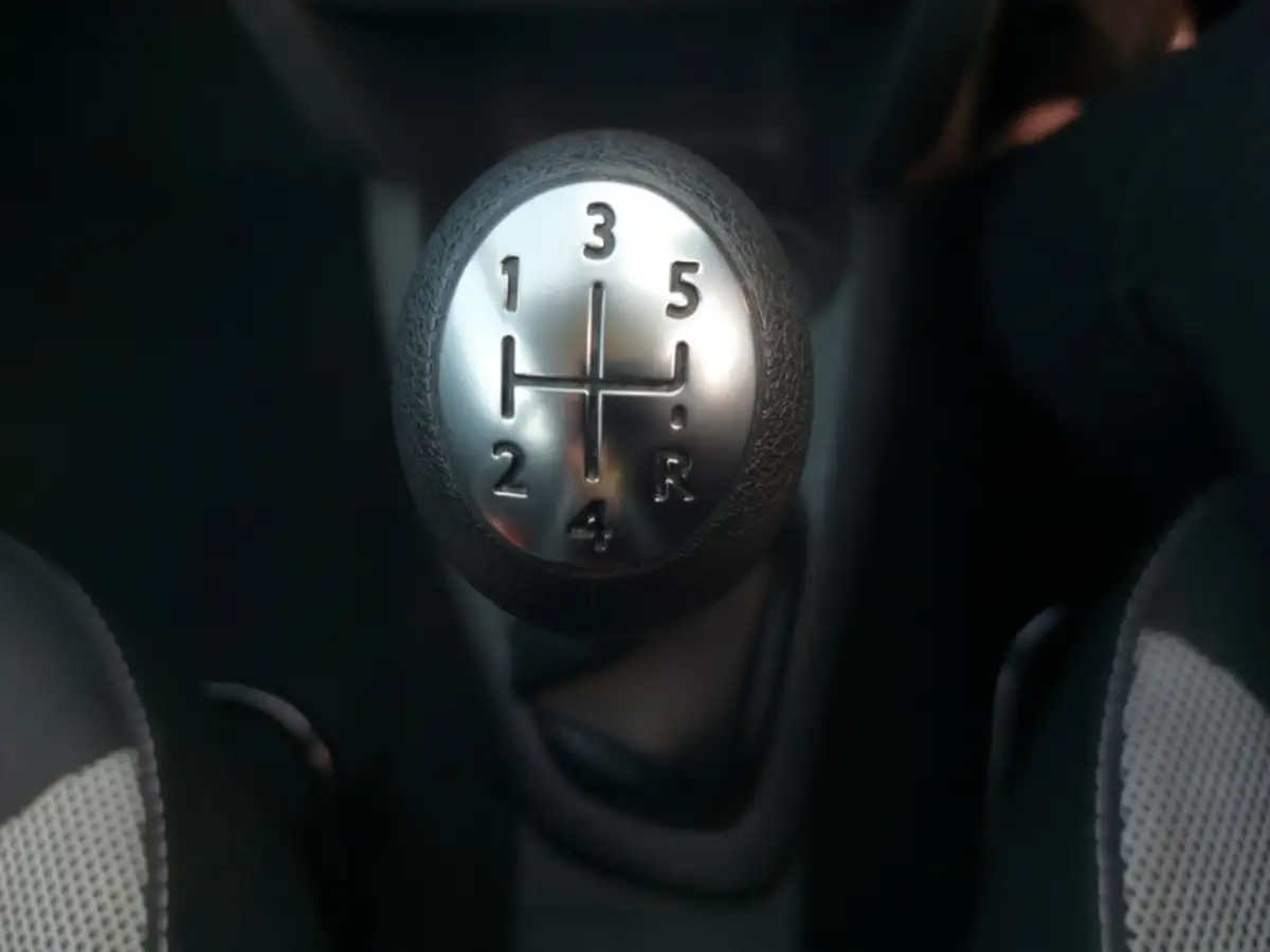 2022-dacia-sandero-stepway-10-tce-comfort-90bhp-big-18