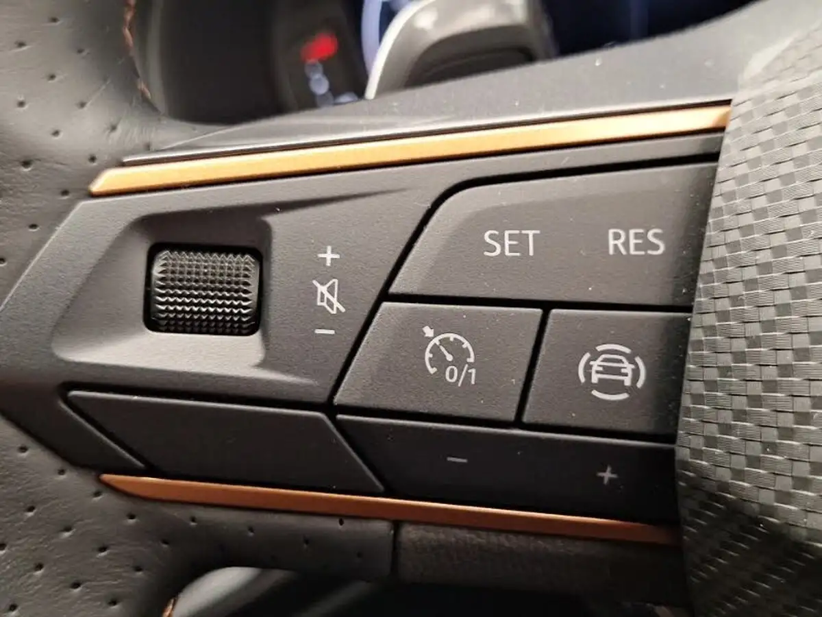 2024-cupra-ateca-15-ecotsi-v2-big-15