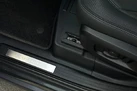 2024-land-rover-110-defender-30-d300-x-dynamic-hse-small-43